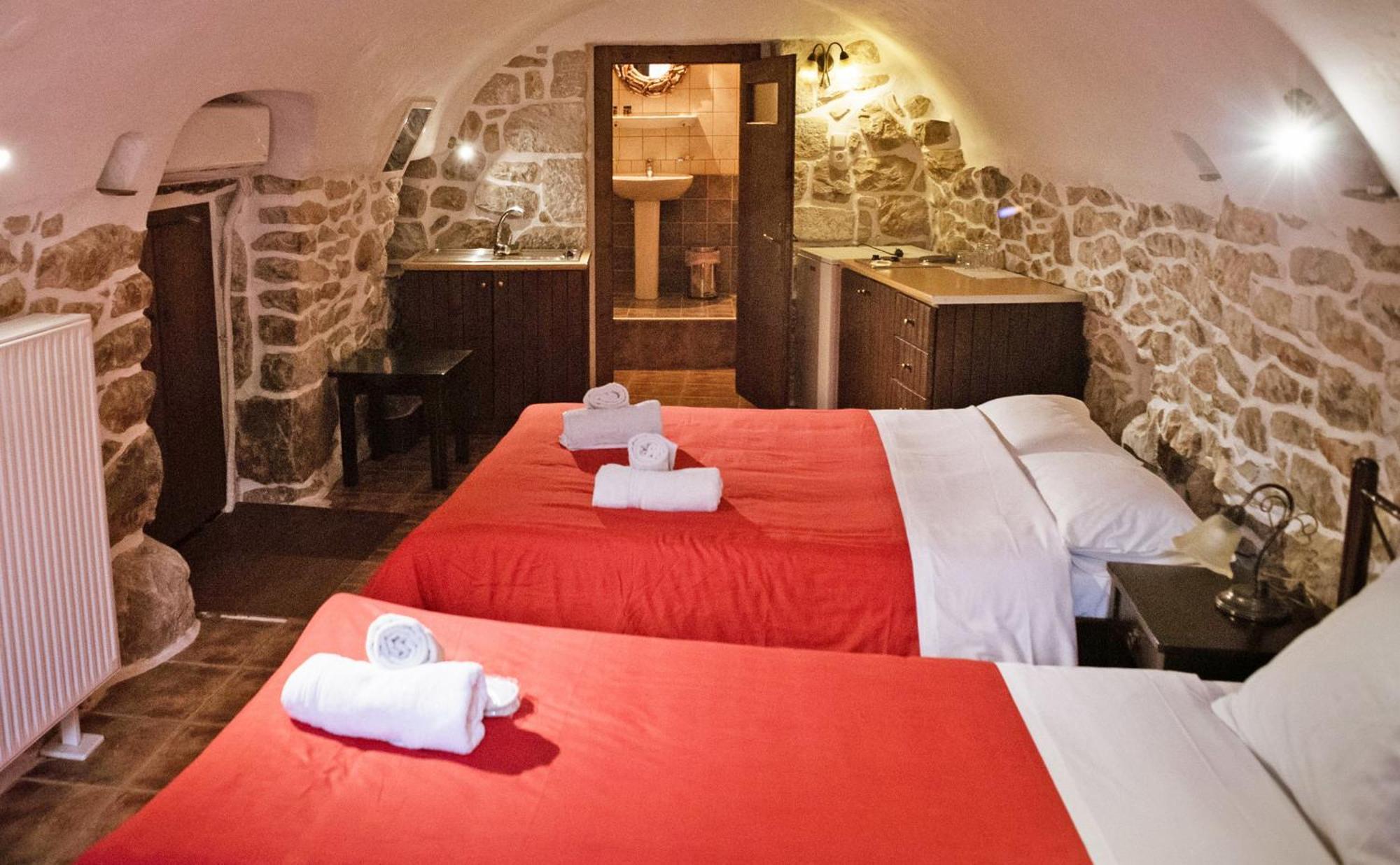 Guesthouse Toxotis Pírgos Dhiroú Extérieur photo
